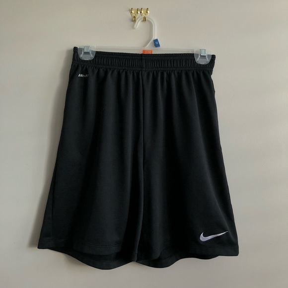 nike dri-fit shorts - Picture 1 of 2
